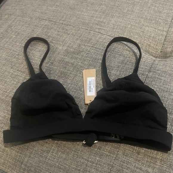 Skims Summer Mesh Bra - Picture 3 of 6